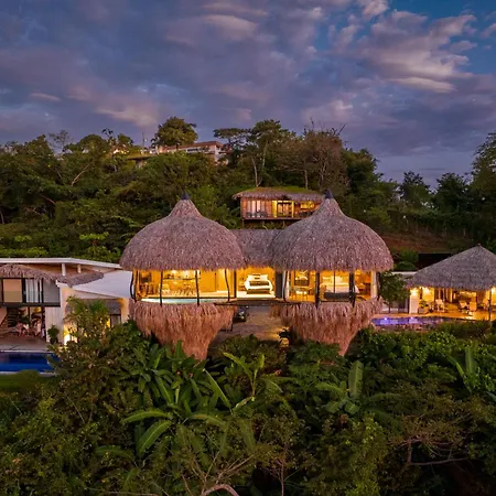 C O C O O N Tamarindo Villa