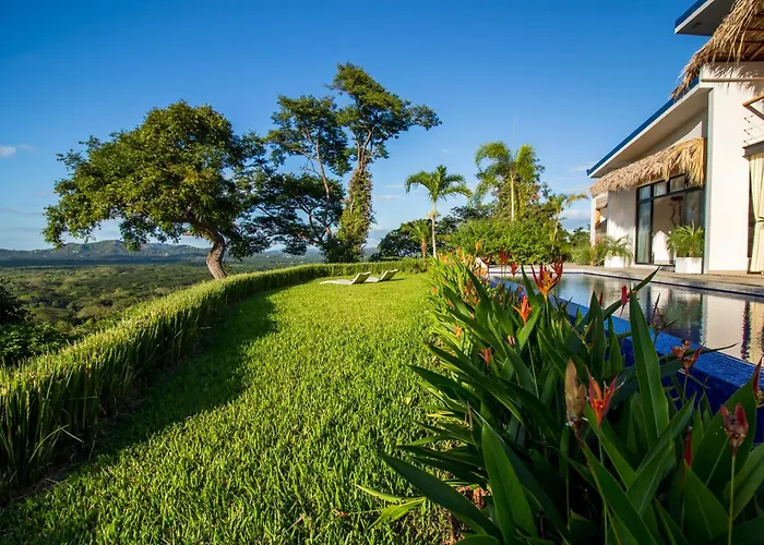 C O C O O N Villa Tamarindo