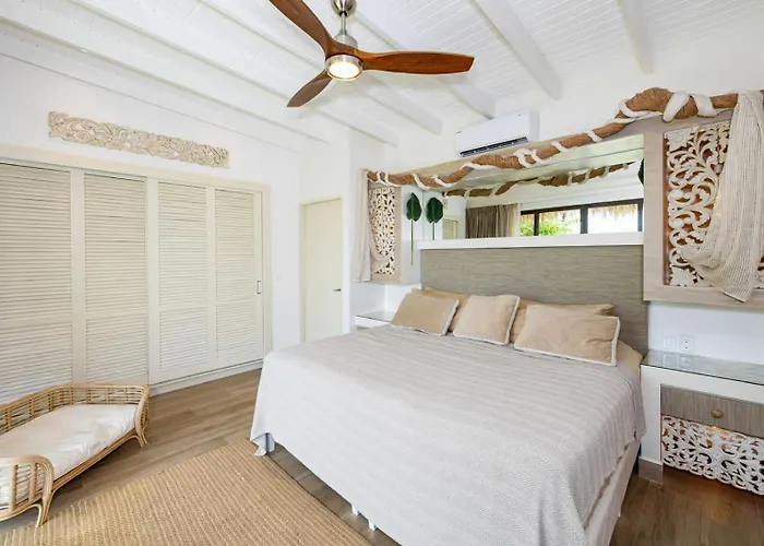 C O C O O N Villa Tamarindo