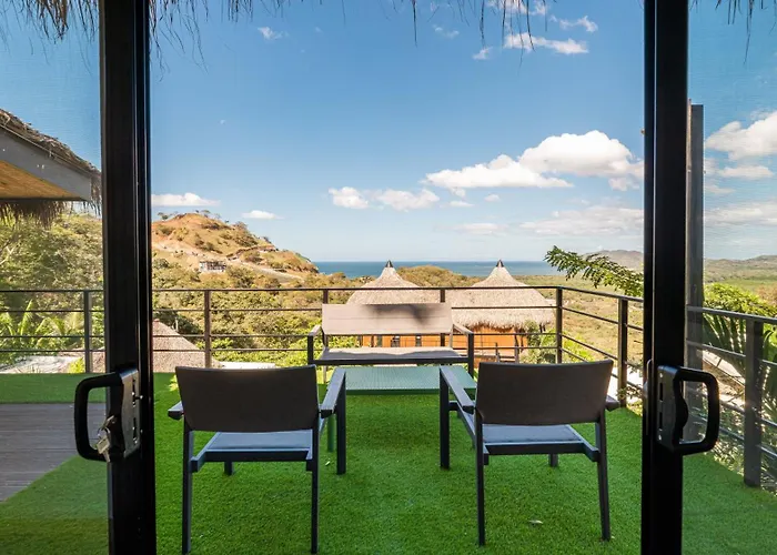 C O C O O N Villa Tamarindo